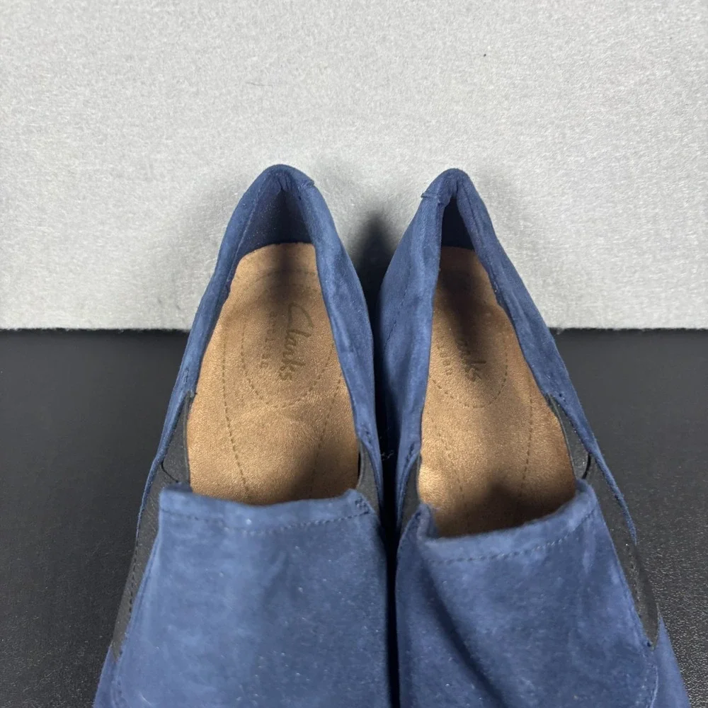 Clarks Artisan Daelyn Monarch Blue Suede Loafers Womens 9M 26130731 Comfort Shoe